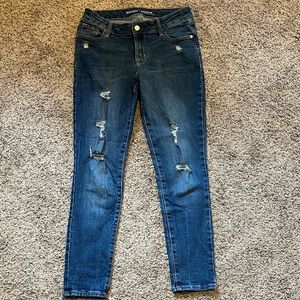 Distressed/Ripped Old Navy Rockstar Mid-Rise Jeans- Size 6 PETITE